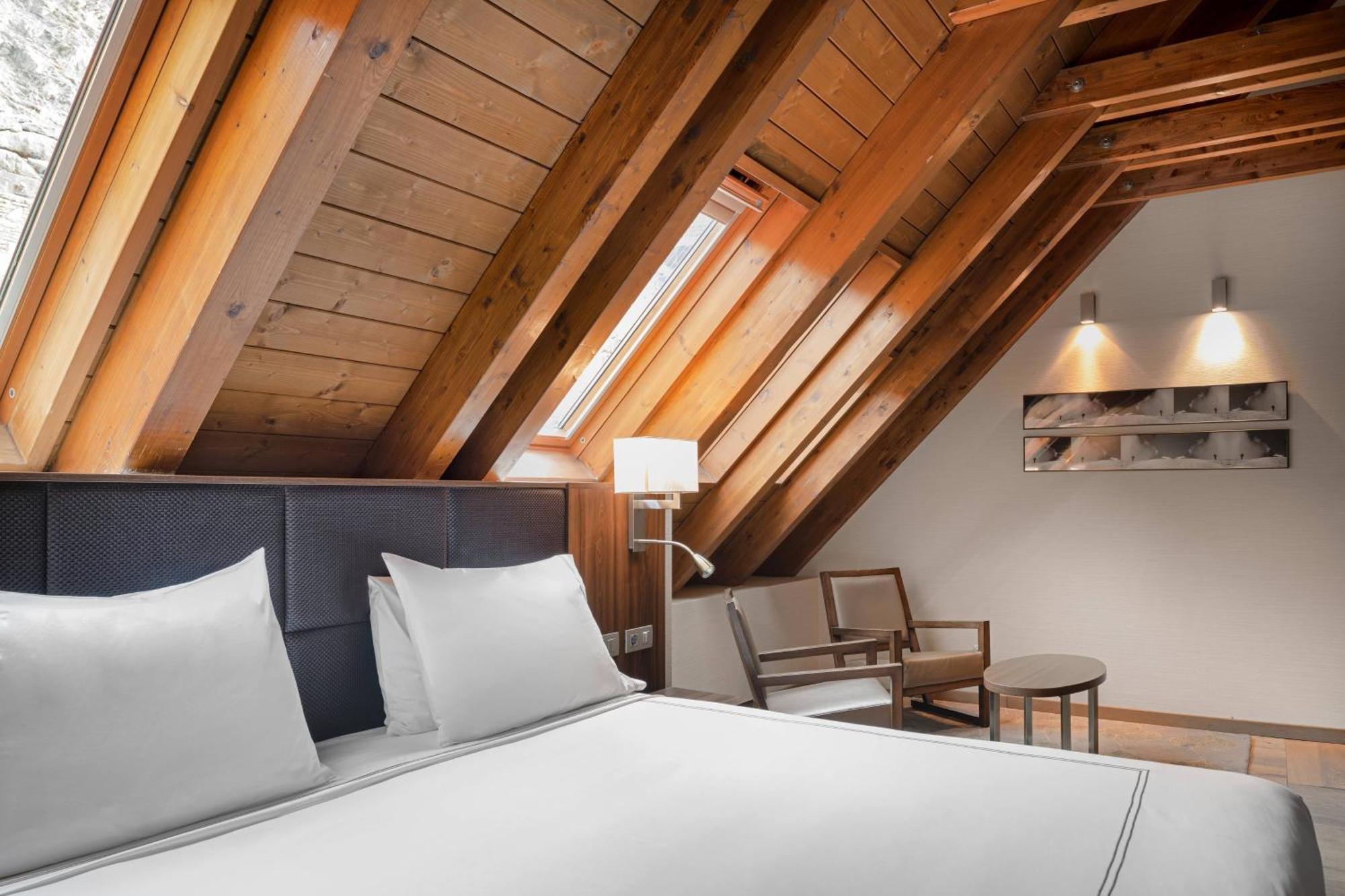 Hotel Ac Baqueira Ski Resort, Autograph Collection Baqueira Beret Eksteriør bilde