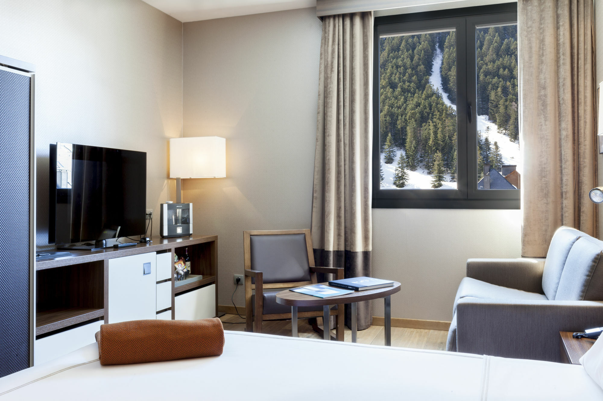 Hotel Ac Baqueira Ski Resort, Autograph Collection Baqueira Beret Eksteriør bilde